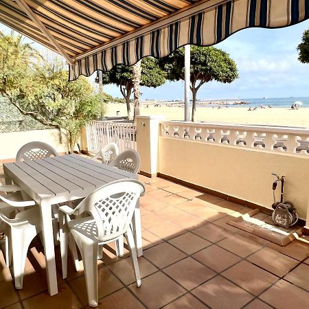Casa Comoda Delante De La Playa Con Vista Al Mar กัมบริลส์ ภายนอก รูปภาพ