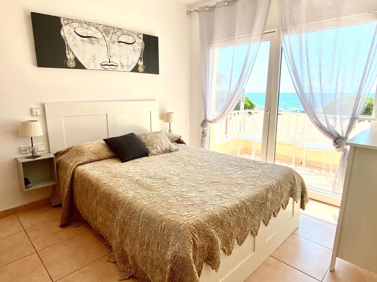 Casa Comoda Delante De La Playa Con Vista Al Mar กัมบริลส์ ภายนอก รูปภาพ