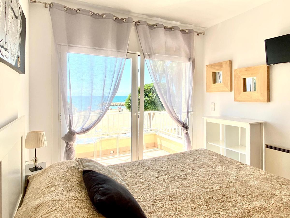Casa Comoda Delante De La Playa Con Vista Al Mar กัมบริลส์ ภายนอก รูปภาพ